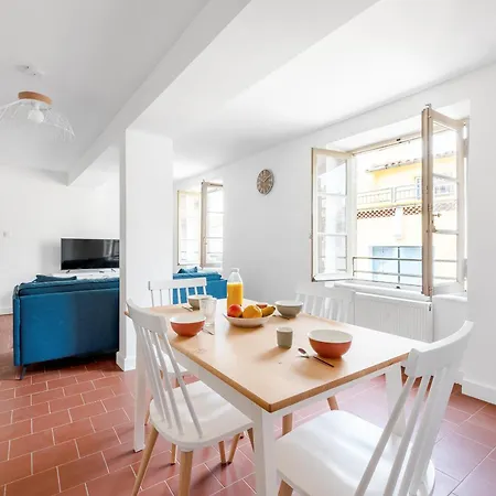 Les Colonnes - T3 - Bastide *